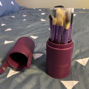 MAC Travel Brush Set